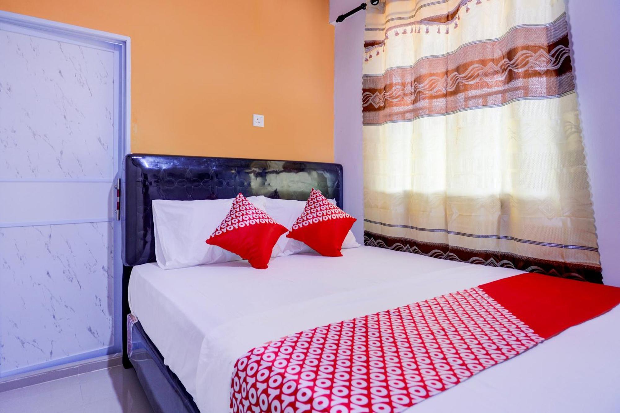 Super Oyo Capital O 93076 Batam Backpacker Guesthouse 2 Pembunuh Exterior foto